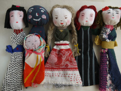 Japanilaisia anesama-nukkeja eri kankaista. Midori Tsunoi. Kuva Midori Tsunoi